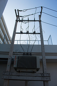 电线杆和电线 电线杆高压设备图片