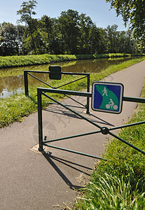 香芋地瓜Digoin运河和Voes紫外线循环方式自行车绿色水路游客速度运动路线旅行假期旅游背景