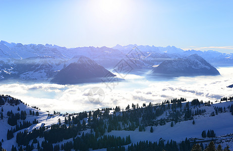 卢塞恩Lucernne 冬季里吉库姆山云海的景象顶峰旅行梦境场景场地假期游客村庄冰川蓝色图片