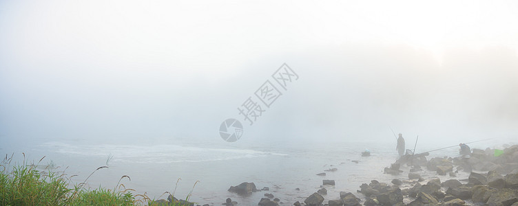 蓝蓝天空太阳旅行蓝色海洋假期美丽荒野阳光季节橙子图片