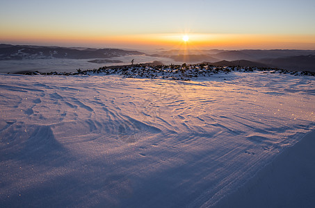 冬天日出 冰冻的风景图片