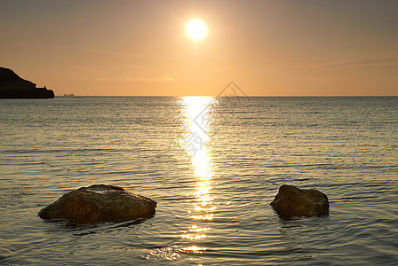 海边的石头季节天气蓝色海滩海洋海浪墙纸旅行太阳海岸图片