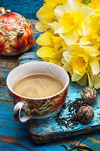 早茶早餐草本植物桌子茶壶花束液体饮料植物群香气叶子图片