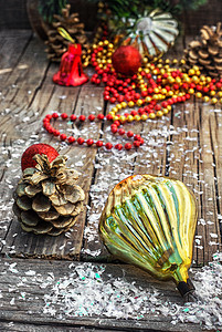 圣诞节的装饰礼物假期庆典季节装饰品季节性锥体金子玩具传统图片