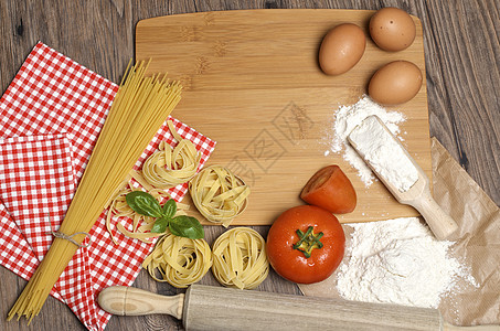 面食和意大利面的成分蔬菜面粉小麦午餐面条蛋黄文化斗牛士叶子营养图片