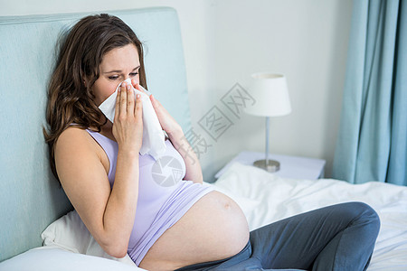 孕妇爆鼻鼻涕家庭生活家庭头发房子腹部孕妇装女性花粉组织流感图片
