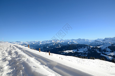 冬季里吉库姆山的瑞士阿尔卑斯山景 瑞士卢塞恩爬坡墙纸森林冰川假期梦境旅行天际风景地标图片