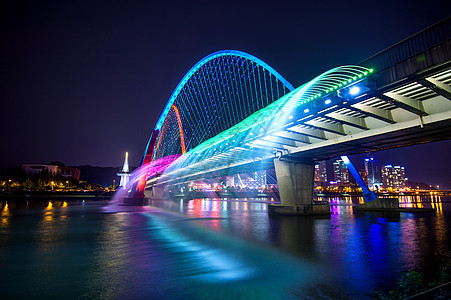 韩国博览会桥彩虹喷泉秀场景彩虹旅行娱乐地标城市记录活力半坡世界图片