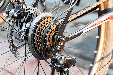 软光轻滑的双轮车齿轮磁带速度框架黑色运动自行车车轮技术运输图片