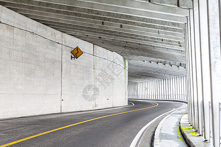 山地隧道旅行车辆路线建筑学驾驶沥青卡车城市踪迹汽车图片