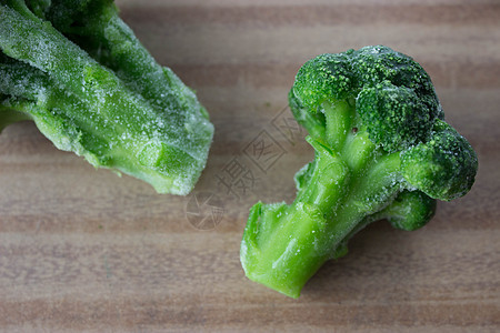 冷冻花椰菜豆芽沙拉饮食嫩芽厨房食物绿色桌子蔬菜木头图片