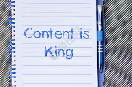 内容是国王在笔记本上写的标题数据笔记思考铅笔社会营销论坛技术网络图片