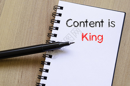 内容是国王在笔记本上写的社会网络战略动机营销笔记互联网博客思考成功图片