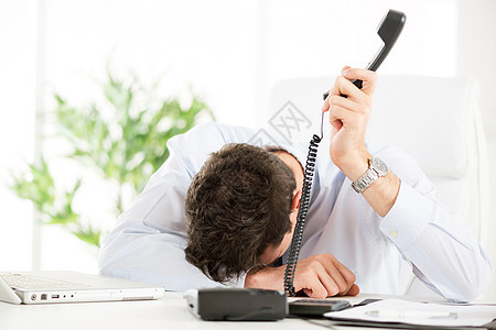 疲累的商务人士工人失败水平电话职业电脑专业商业年轻人压力图片