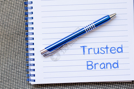 值得信赖的品牌写在笔记本上身份盘子铅笔贸易忠诚思考产品市场推广成功图片