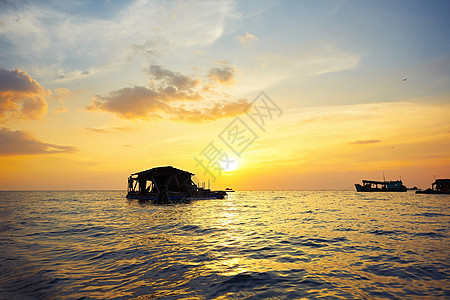 渔业村日落渔夫漂浮阳光气候天堂村庄运输热带风景图片