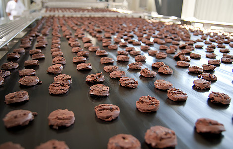 饼干烘烤机工作自动化工厂加工工具面包盘子产品生产制造业图片
