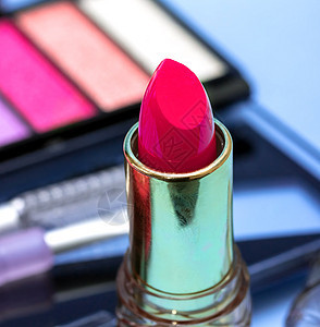 粉红唇膏化妆 展示美容产品和脸图片