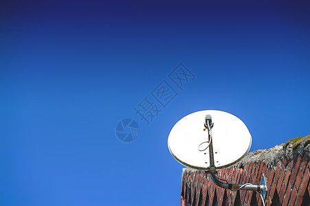 萨特利石灰盘天线金属链路天空信号数据互联网卫星电话网络图片