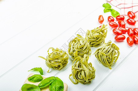 面食背景  菠菜生物美食香蒜面粉木板草本植物午餐烹饪乡村厨房图片