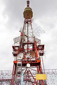 电池塔和无线电天线技术播送网络信号卫星海浪收音机广播频率传播图片