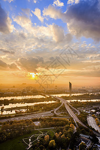 日落时维也纳城市旅行建筑学景观地平线天线市中心天际建筑天空全景图片