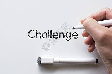 挑战写在白板上征服写作动机成就解决方案商业竞争倡议图片