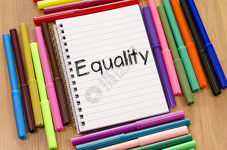 平等案文概念会议团队徽章标签文书头脑平衡歧视社会办公室图片