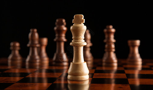 踏实肯干与国王在中间的象棋游戏白色预测闪电战时间思维竞赛作品玩家对手行动背景