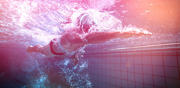 独自参加健身游泳训练泳裤行程活动中心游泳池身体游泳衣运动休闲男人图片
