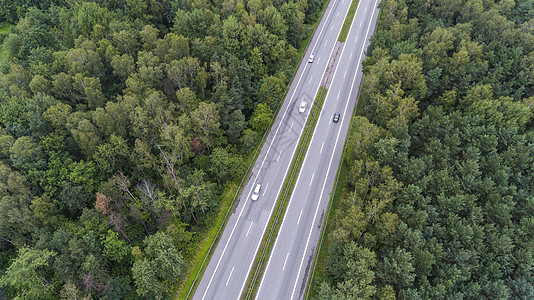 索斯诺维茨波兰的繁忙路景驾驶圆圈绿色路线衬套交通天空土地天线踪迹图片