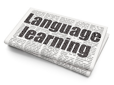 研究概念 在报纸背景上学习语言;关于报刊背景的语言图片