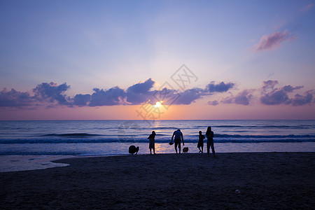 日出在海中天堂风景太阳海浪热带天气地平线美丽日落阳光图片