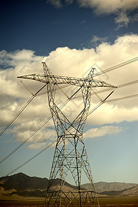 高压电压线线条出口补给品技术两极电缆活力力量金属沙漠图片