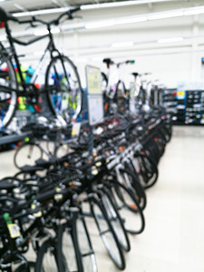 商店自行车出售 Blur背景踏板假期文化销售店铺运输市场运动团体游客图片