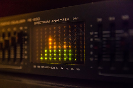 音频系统中的图形等化符控制板力量立体声均衡器灯泡工作室界面体积测量韵律图片