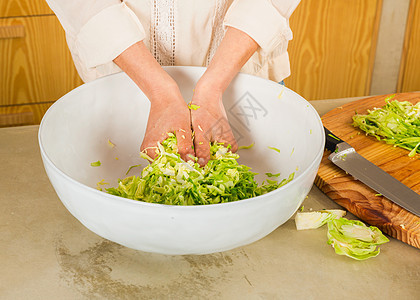 菜菜木和酸白菜饮食香肠酸菜蔬菜厨房茴香营养女士发酵玻璃图片