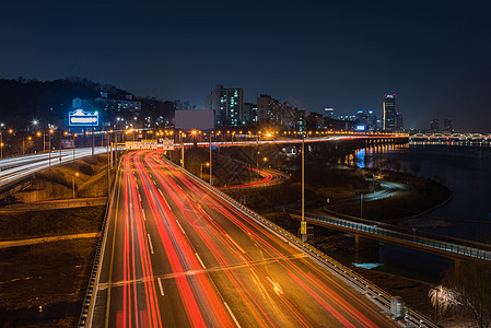 韩国 首尔市交通 首尔韩国天际线在夜间图片