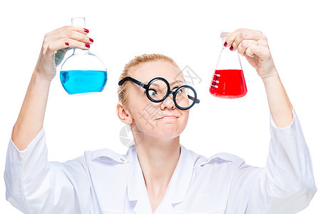 一个疯狂实验室助理的肖像 有两个彩色物质泡图片