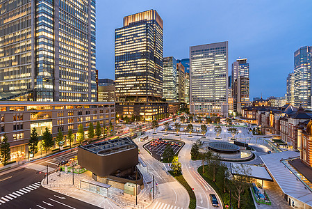 东京站场景游客运输街道市中心摩天大楼商业火车风景景观图片