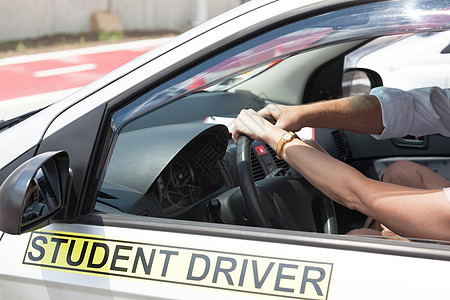 开学校 学开车啊驾驶测试司机车辆执照女士学费学习者女性讲师图片