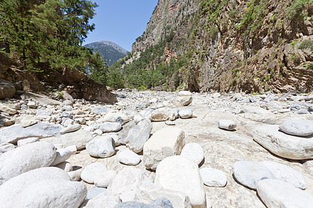 希腊克里特河口干涸了撒马利亚峡谷的河床图片