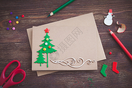 签名手工制作的圣诞贺卡 带有毛毡圣诞树雪花效果和红色 sta星星书法地址明信片风格装饰插图庆典新年假期图片