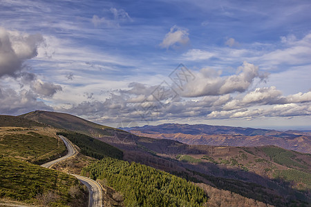 山区地貌地平线旅游缠绕顶峰环境日光岩石风景曲线情绪图片