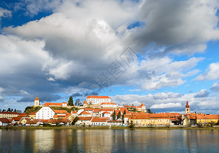 斯洛文尼亚普图伊 斯洛文尼亚最古老城市的全景照片镜子橙子历史性天空海岸蓝色城堡中心遗产教会图片