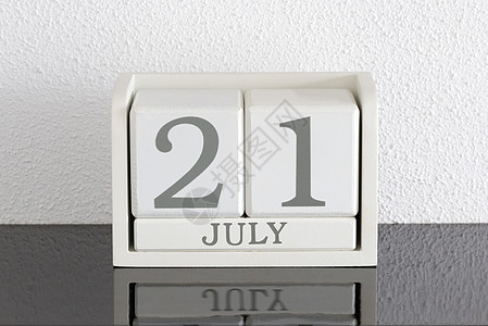 白区块日历目前日期 7月21日和黑色反射白色节日历史框架派对死亡会议假期图片