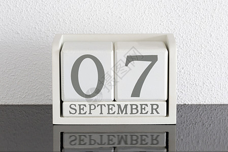 白区块日历目前日期 9月7日和11日反射死亡假期节日白色会议历史黑色派对框架图片
