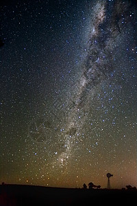 美丽的夜空中 在北南新南威尔士的外边图片