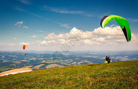 山上滑雪极速训练地球蓝色起义天堂跳伞航班地平线自由气氛天气图片