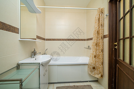 小型米油洗手间建筑房子房间财产龙头建筑学淋浴散热器褐色公寓图片